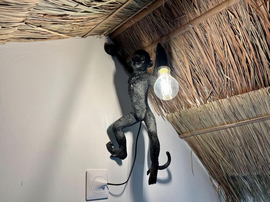 Nuit Dans La Jungle - Love Room Souppes-sur-Loing Exterior photo